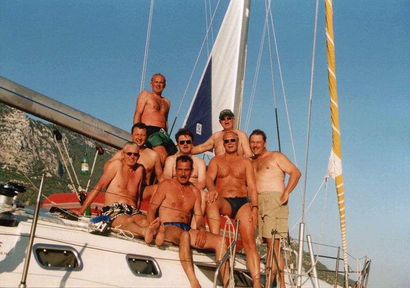Crew03
